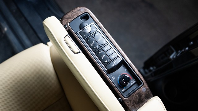 Second-hand 2022 Toyota Vellfire Executive Lounge BSVI for sale in New Delhi-6