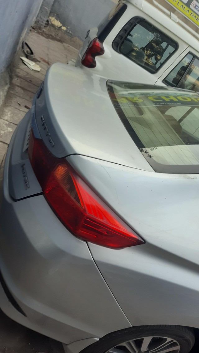 Second-hand 2017 Honda City i DTec V for sale in Agra-3