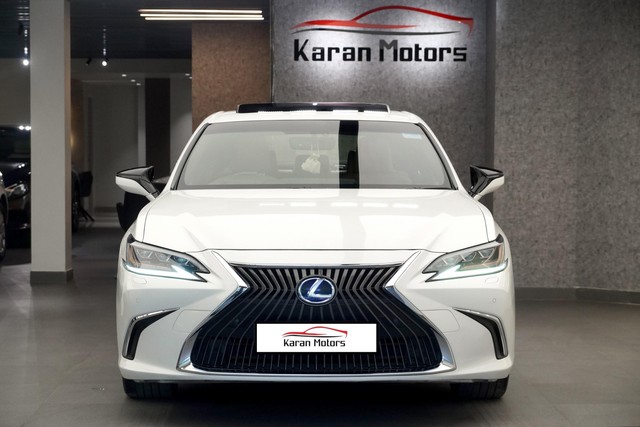 Second-hand 2019 Lexus ES 300h for sale in New Delhi-4