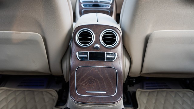 Second-hand 2021 Mercedes-Benz E-Class Expression E 220d for sale in New Delhi-18