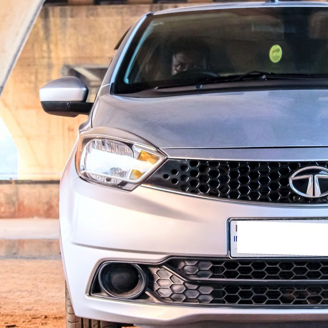 Second-hand 2018 Tata Tiago 1.2 Revotron XT for sale in Ahmedabad-0