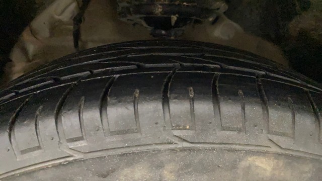 Second-hand 2022 Mahindra XUV300 W6 Sunroof BSVI for sale in Lucknow-30