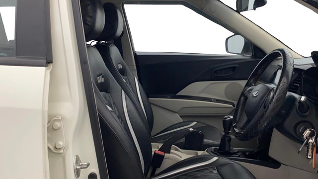 Second-hand 2022 Mahindra XUV300 W6 Sunroof BSVI for sale in Lucknow-15