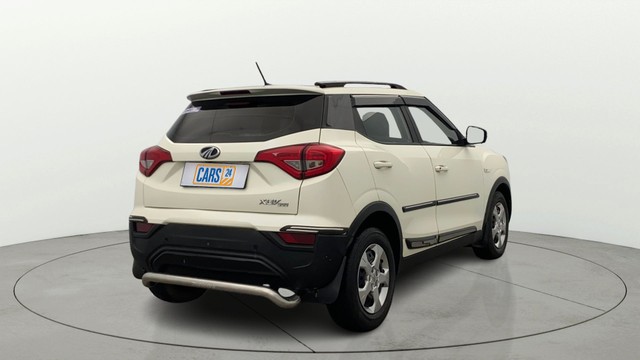 Second-hand 2022 Mahindra XUV300 W6 Sunroof BSVI for sale in Lucknow-2