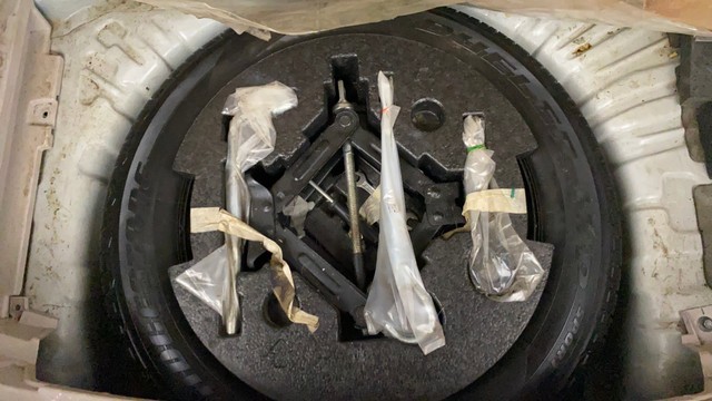 Second-hand 2022 Mahindra XUV300 W6 Sunroof BSVI for sale in Lucknow-27