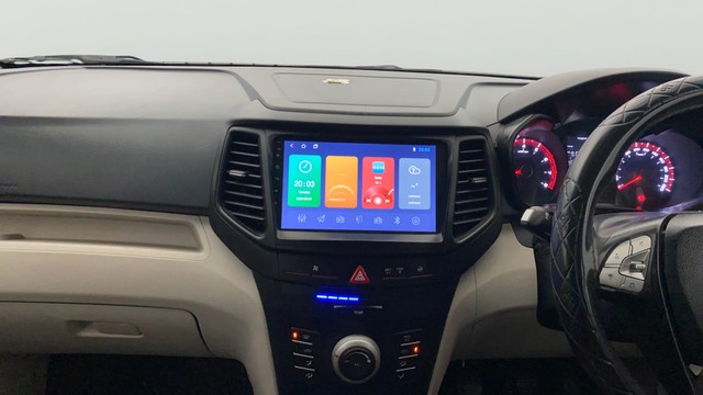 Second-hand 2022 Mahindra XUV300 W6 Sunroof BSVI for sale in Lucknow-22