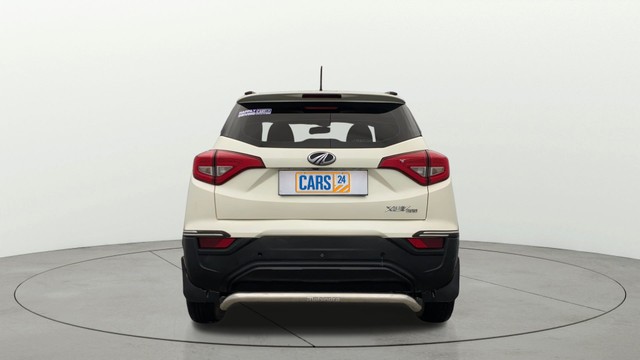 Second-hand 2022 Mahindra XUV300 W6 Sunroof BSVI for sale in Lucknow-3