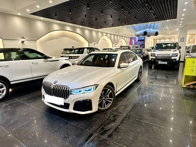 Second-hand 2022 BMW 7 Series 740Li M Sport for sale in New Delhi-17