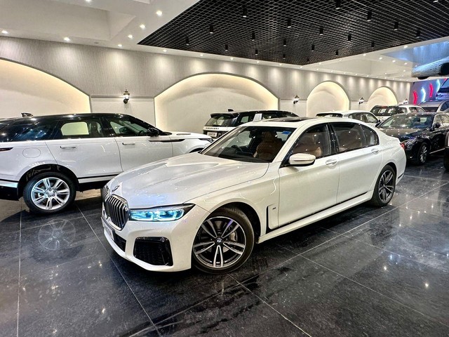 Second-hand 2022 BMW 7 Series 740Li M Sport for sale in New Delhi-2
