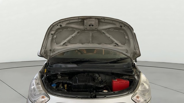 Second-hand 2014 Hyundai i10 Sportz 1.1L for sale in Noida-9