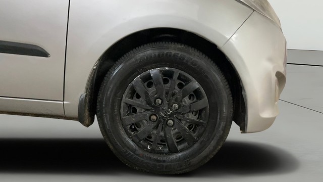 Second-hand 2014 Hyundai i10 Sportz 1.1L for sale in Noida-23