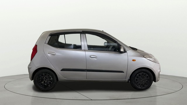 Second-hand 2014 Hyundai i10 Sportz 1.1L for sale in Noida-1