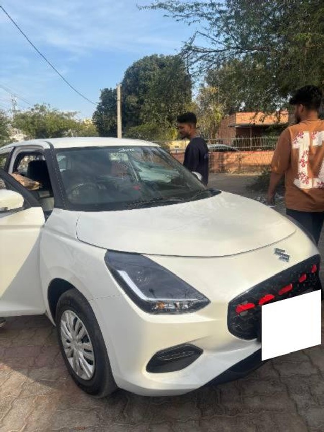Second-hand 2024 Maruti Suzuki Swift VXi for sale in Jodhpur-2