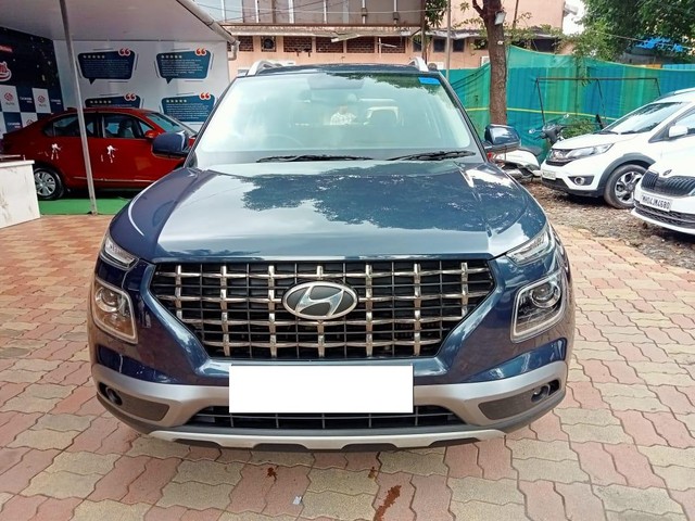 Second-hand 2021 Hyundai Venue SX Plus Turbo DCT for sale in Thane-2