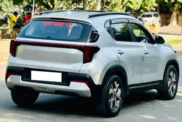 Second-hand 2024 Kia Sonet HTX Diesel AT for sale in New Delhi-10