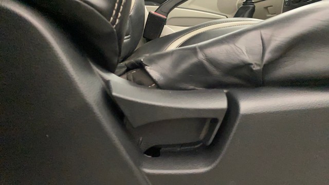 Second-hand 2022 Mahindra XUV300 W4 BSVI for sale in Lucknow-18