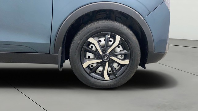 Second-hand 2022 Mahindra XUV300 W4 BSVI for sale in Lucknow-23