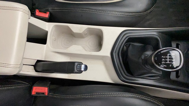 Second-hand 2022 Mahindra XUV300 W4 BSVI for sale in Lucknow-13