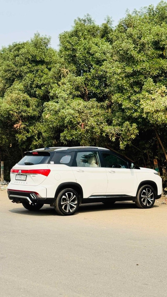 Second-hand 2023 MG Hector Sharp CVT for sale in Surat-5