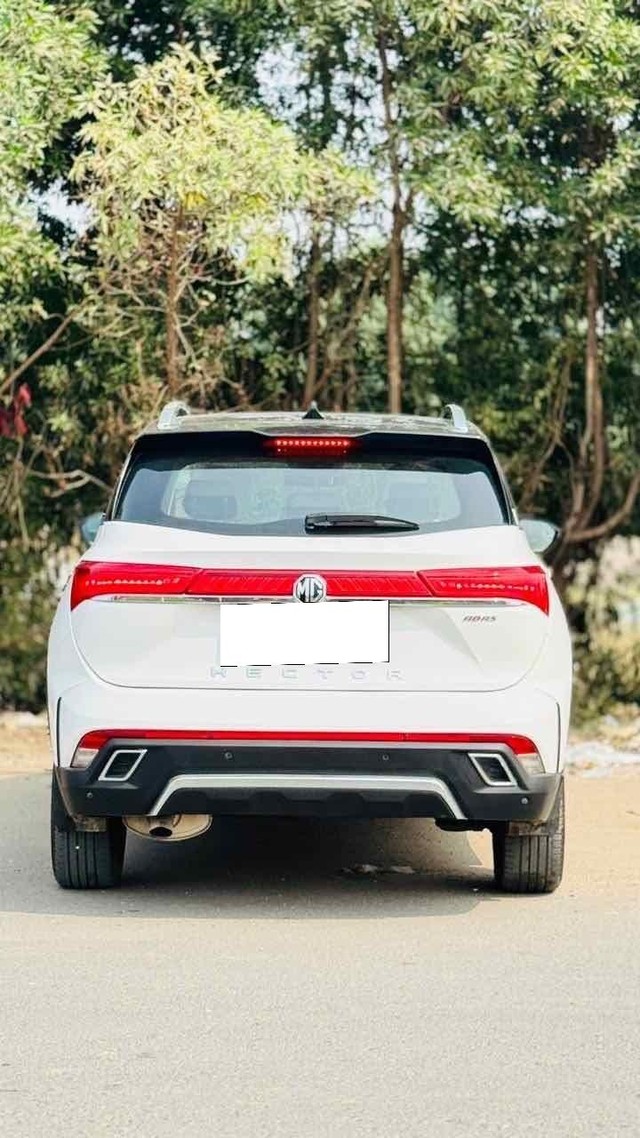 Second-hand 2023 MG Hector Sharp CVT for sale in Surat-1