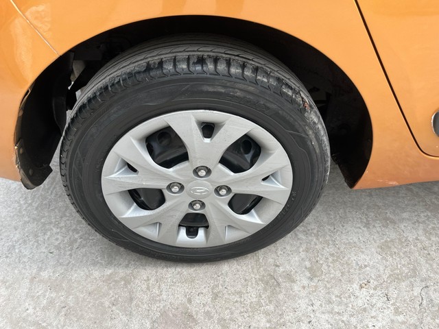 Second-hand 2013 Hyundai Grand i10 Magna for sale in Kolkata-11