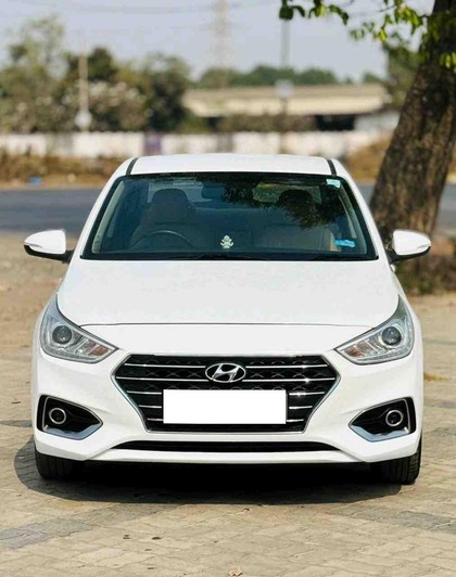 Second-hand 2018 Hyundai Verna CRDi 1.6 SX for sale in Surat