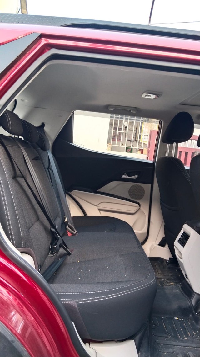 Second-hand 2024 Mahindra XUV 3XO AX5 AT for sale in Coimbatore-10