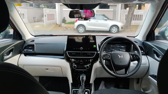 Second-hand 2024 Mahindra XUV 3XO AX5 AT for sale in Coimbatore-19