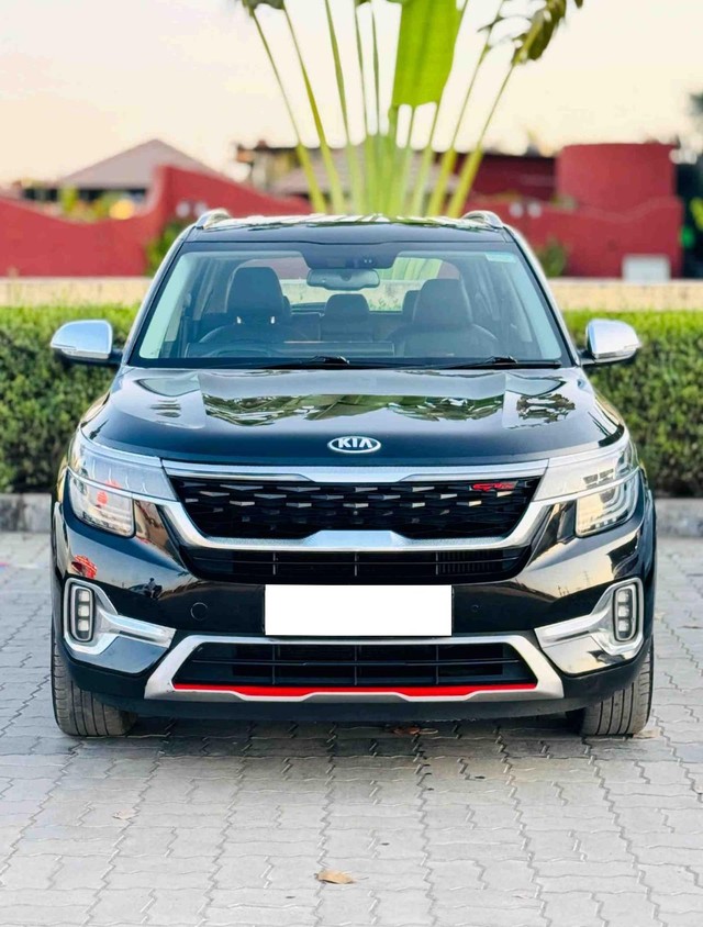 Second-hand 2020 Kia Seltos GTX Plus DCT for sale in Surat-2