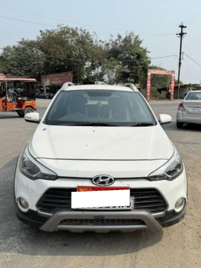Second-hand 2017 Hyundai i20 Asta 1.4 CRDi for sale in Ujjain-2