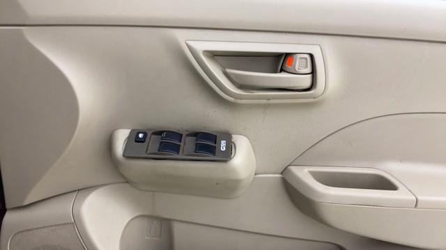 Second-hand 2015 Maruti Swift Dzire LXI for sale in Ahmedabad-17