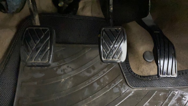 Second-hand 2015 Maruti Swift Dzire LXI for sale in Ahmedabad-14