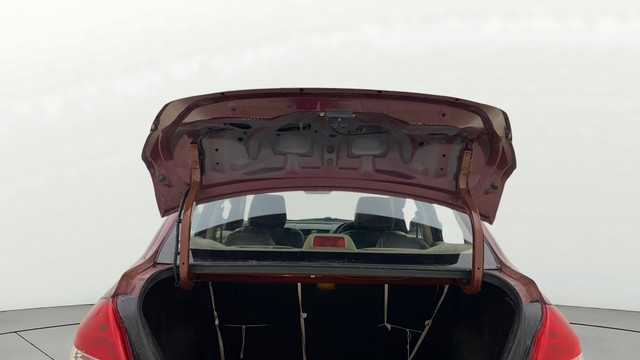 Second-hand 2015 Maruti Swift Dzire LXI for sale in Ahmedabad-20