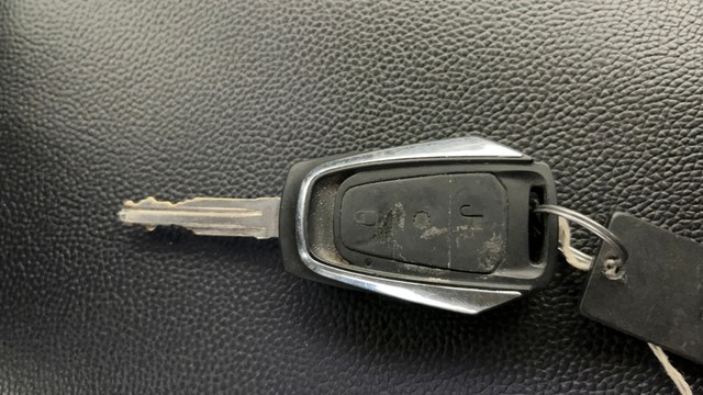 Second-hand 2017 Mahindra KUV 100 NXT D75 K8 for sale in New Delhi-5