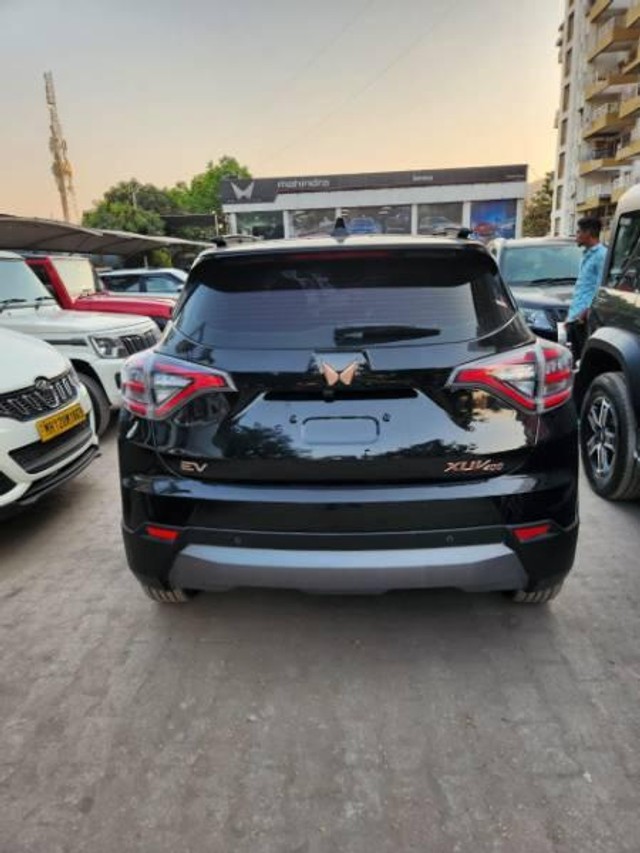 Second-hand 2024 Mahindra XUV400 EV EL Fast Charger for sale in Lucknow-1