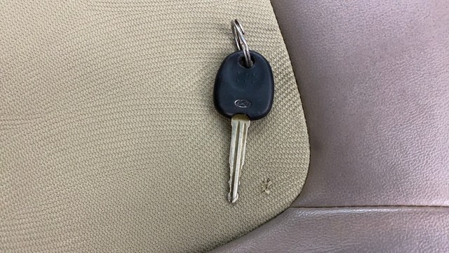 Hyundai i10 Magna 1.1L Second-hand 2016 Hyundai i10 Magna 1.1L for sale in Ahmedabad-21