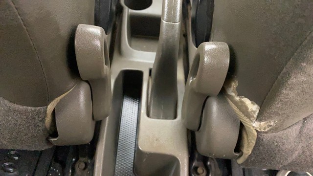 Hyundai i10 Magna 1.1L Second-hand 2016 Hyundai i10 Magna 1.1L for sale in Ahmedabad-18