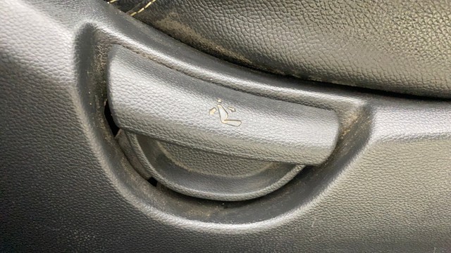 Second-hand 2018 Hyundai Grand i10 1.2 Kappa Magna BSIV for sale in Ahmedabad-18