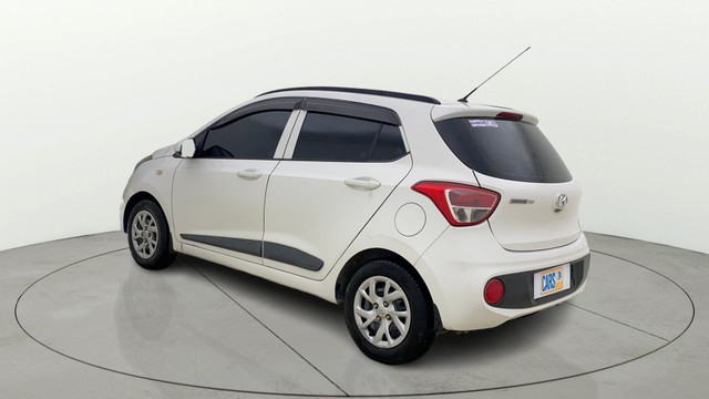 Second-hand 2018 Hyundai Grand i10 1.2 Kappa Magna BSIV for sale in Ahmedabad-4