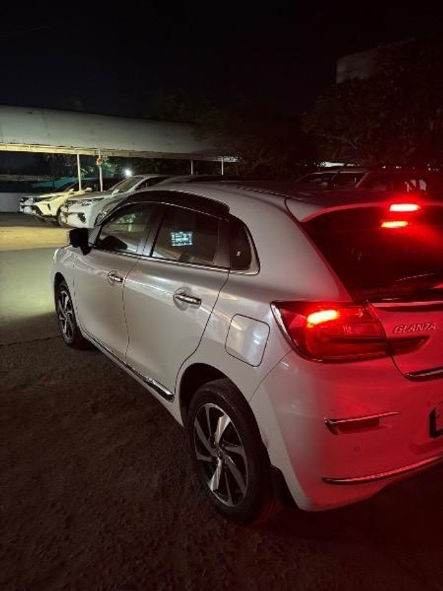Second-hand 2024 Toyota Glanza V for sale in Gwalior-2