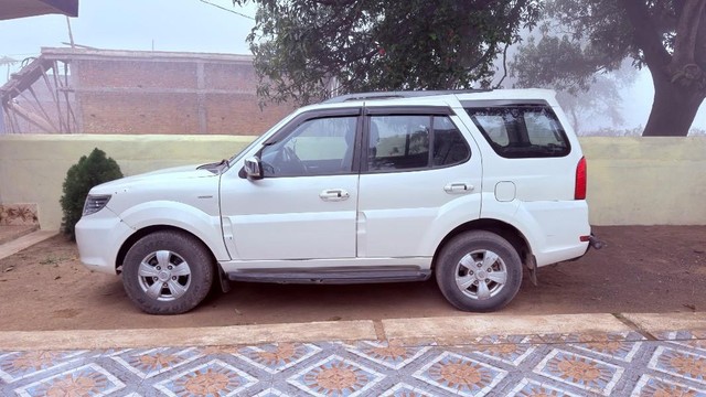 Second-hand 2016 Tata Safari Storme VX for sale in Satna-2