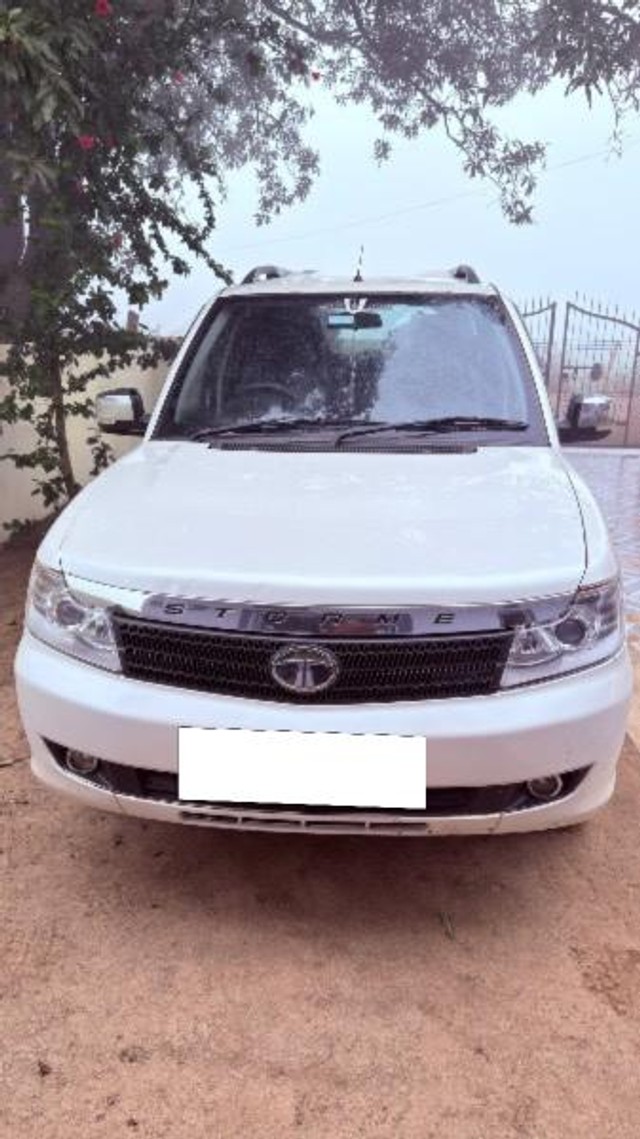 Second-hand 2016 Tata Safari Storme VX for sale in Satna-3