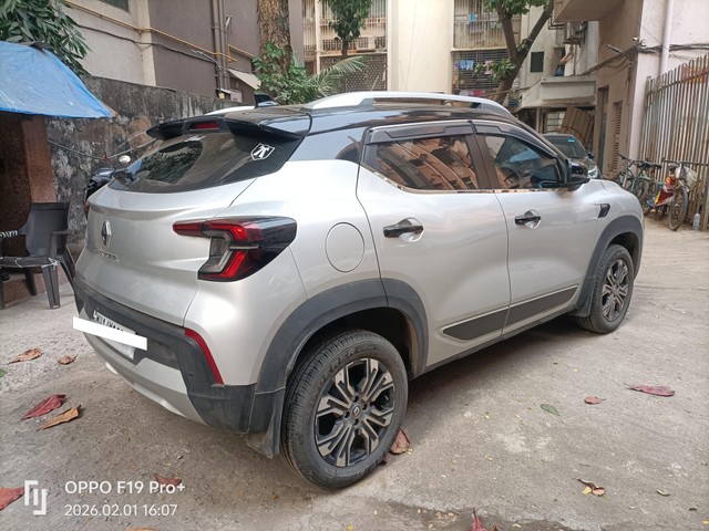 Second-hand 2024 Renault Kiger RXZ for sale in Mumbai-1
