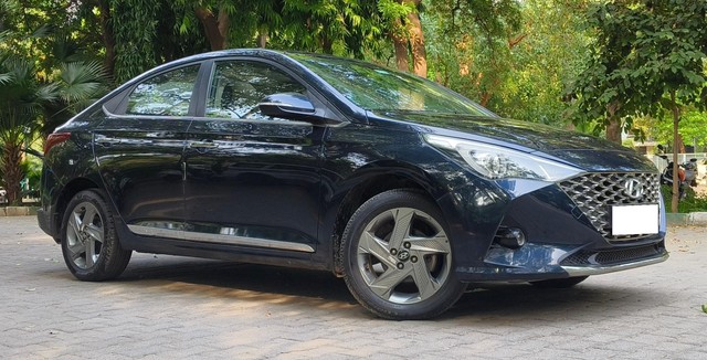 Second-hand 2021 Hyundai Verna SX IVT for sale in New Delhi-8