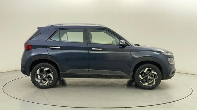 Second-hand 2019 Hyundai Venue SX Turbo Executive for sale in Bangalore-2