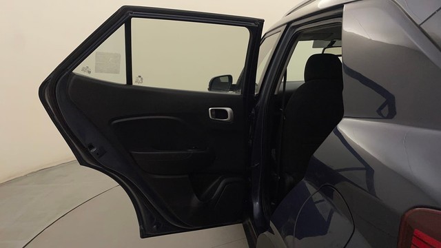 Second-hand 2019 Hyundai Venue SX Turbo Executive for sale in Bangalore-29