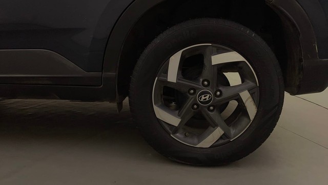 Second-hand 2019 Hyundai Venue SX Turbo Executive for sale in Bangalore-19