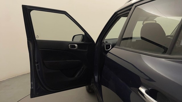 Second-hand 2019 Hyundai Venue SX Turbo Executive for sale in Bangalore-30