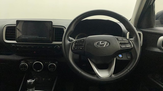 Second-hand 2019 Hyundai Venue SX Turbo Executive for sale in Bangalore-32