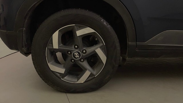 Second-hand 2019 Hyundai Venue SX Turbo Executive for sale in Bangalore-18